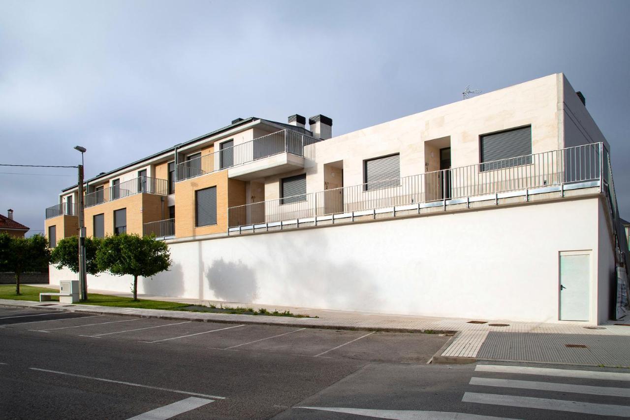 Apartamentos Salitre Soto de la Marina Exterior photo